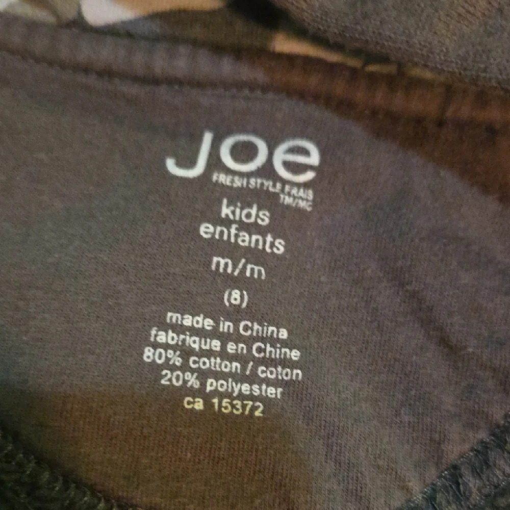 5/$20 Joe Fresh M Olive Green Zip-Up Hoodie with Graphic Design - Picture 2 of 2